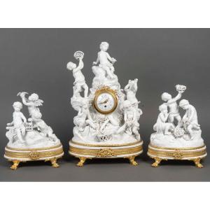 Sévres Biscuit And Gilt Bronze Mount, Louis XVI Style, 19th Century 
