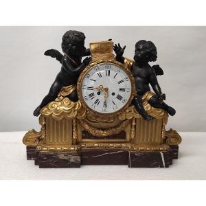  Beautiful Gilt Bronze Clock With Brown Patina XIXthe Century 