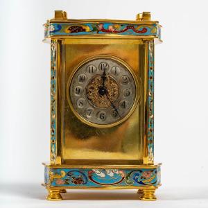 Petite Pendule De Voyage En Bronze Et émail Cloisonné Fin XIXème Siècle 