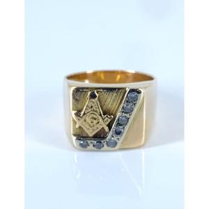 Vintage Signet Ring Masonic Symbol Yellow Gold & Diamonds