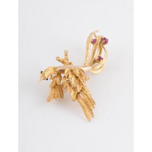 Fantastic Bird Brooch Yellow Gold & Ruby