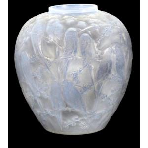 René Lalique, “parruches” Vase 1919