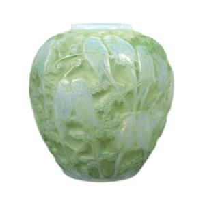 1919 - René Lalique: “parakeets” Opalescent Vase 