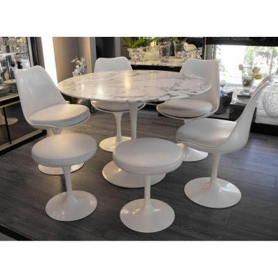 Knoll And Eero Saarinen: Table & 4 Chairs