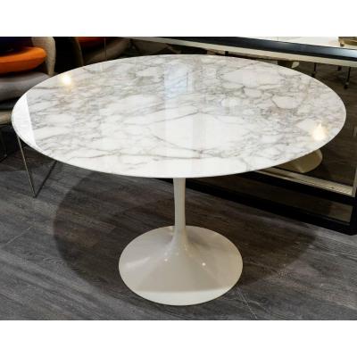 Knoll & Eero Saarinen: Table