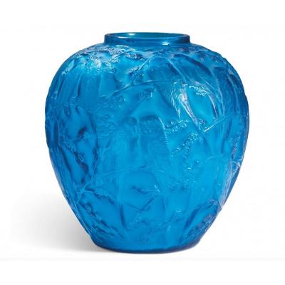 René Lalique Vase With "parakeets" Blue Glass
