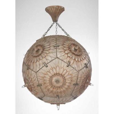 René Lalique (1860-1945), Passiflore Model Chandelier