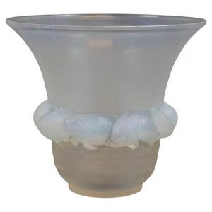 René Lalique: Piriac Vase