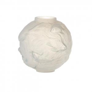 René Lalique: Vase "formose" Opalescent Glass