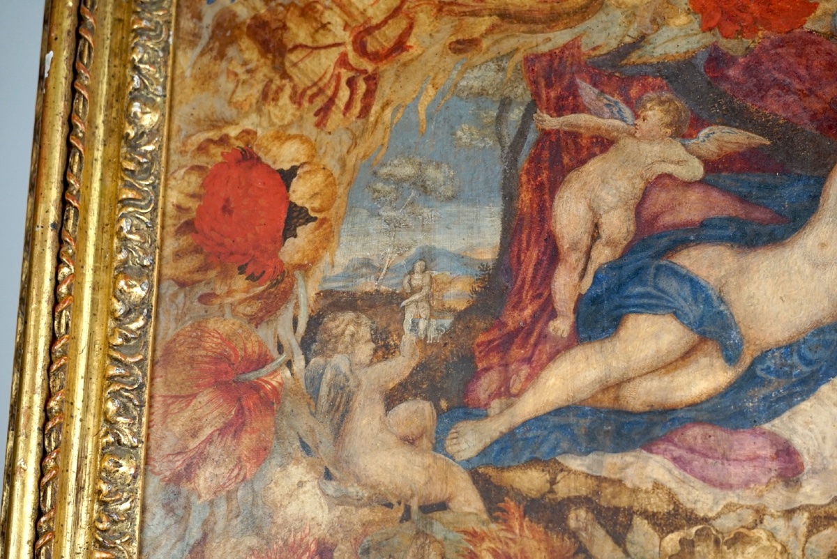 VENERE DORMIENTE CON PUTTI IN UNA GHIRLANDA FLOREALE-photo-1