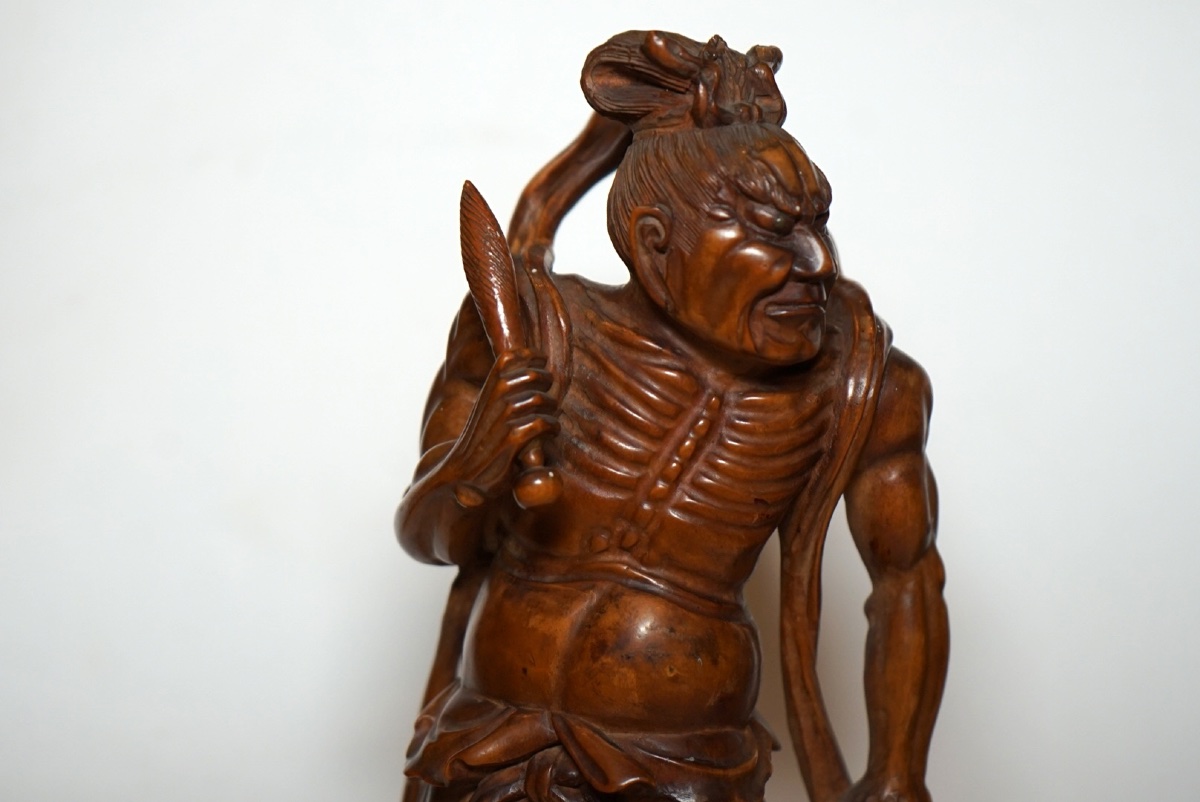 Rara coppia di sculture Okimono / Niō in bosso (Tsuge) firmate Kogetsu (光月) – Giappone (XIX Sec-photo-3