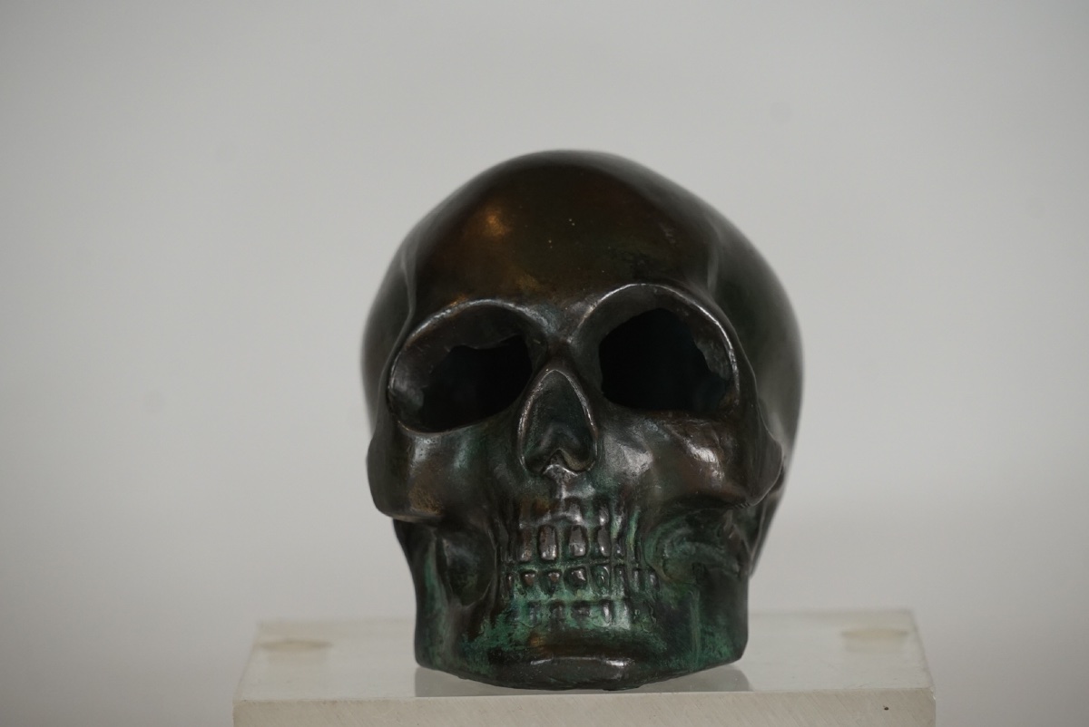 Imponente Scultura Memento Mori in Bronzo Cavo con Patina Verdigris (12 cm)-photo-2