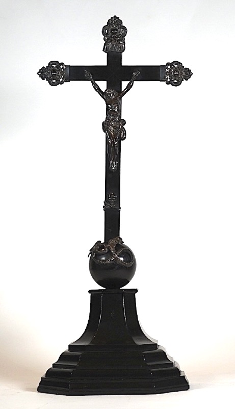 Crocifisso Monumentale da Altare o Oratorio (XVIII-XIX Secolo) – Legno Ebanizzato e Metal