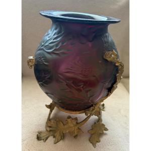 Vase With Mount