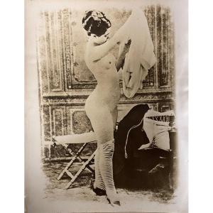 Old Photo "naked In A Bourgeois Interior"