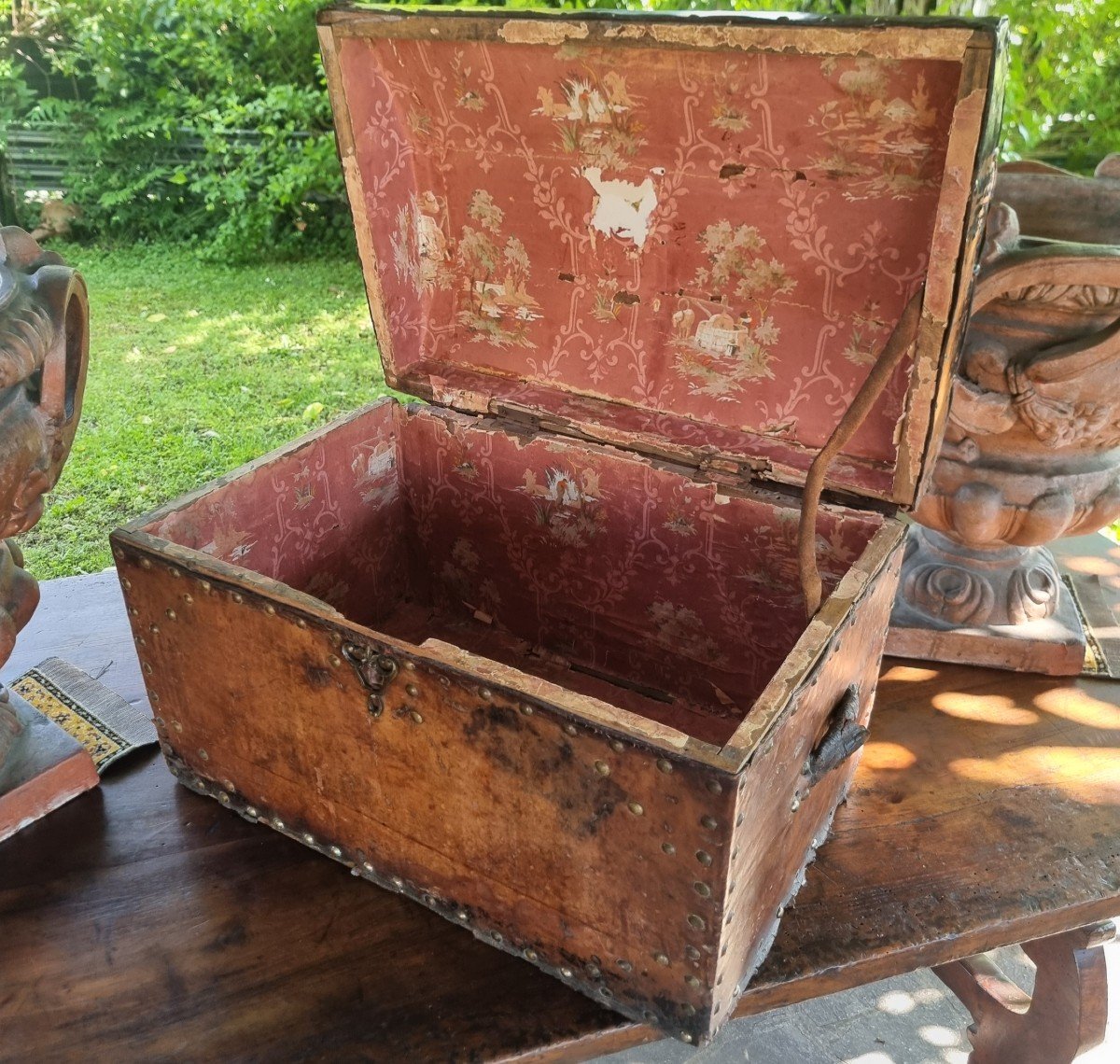 Bauletto da Carrozza del 600 in pelle con borchie-photo-4