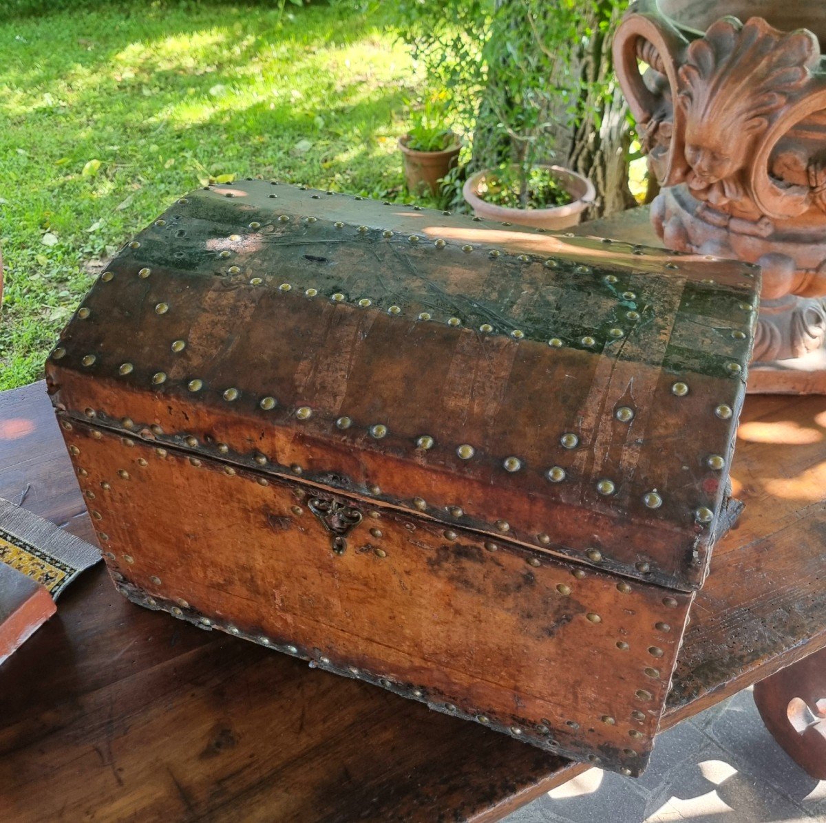 Bauletto da Carrozza del 600 in pelle con borchie-photo-4