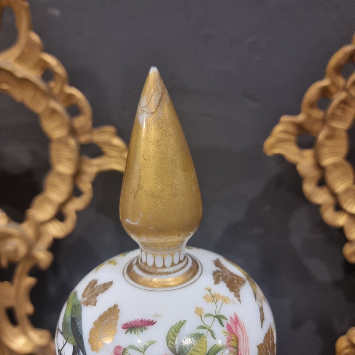 Vaso in vetro opalino Wilhelm Hofmann fine '800: eleganza e raffinatezza senza tempo-photo-4