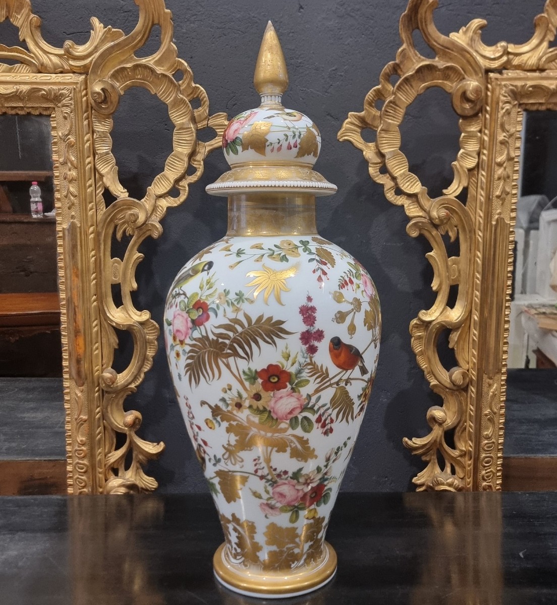 Vaso in vetro opalino Wilhelm Hofmann fine '800: eleganza e raffinatezza senza tempo-photo-4