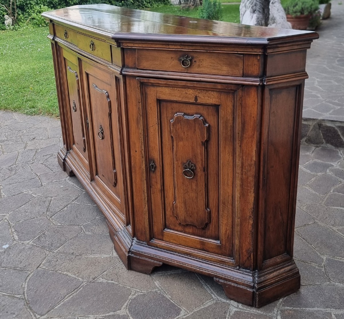 Credenza scantonata in noce del 700 Toscana -photo-4