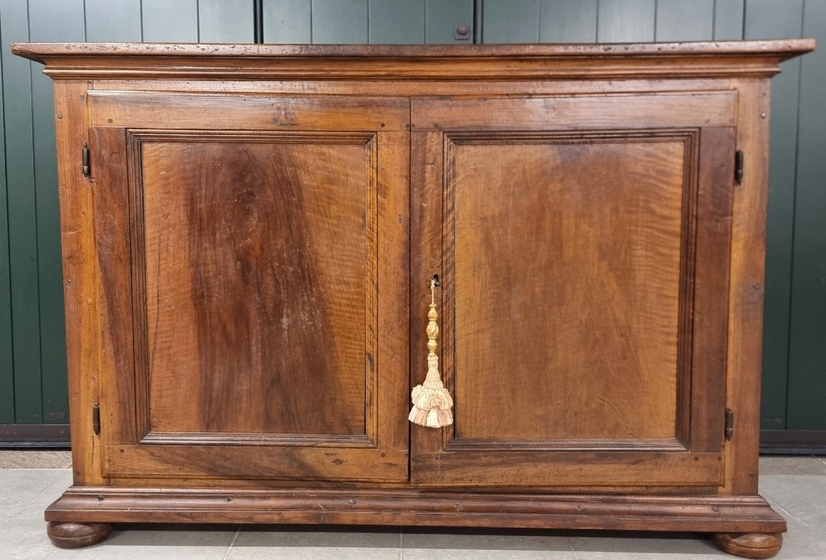Credenza in noce del 600 Lombardo /Veneto grande misura