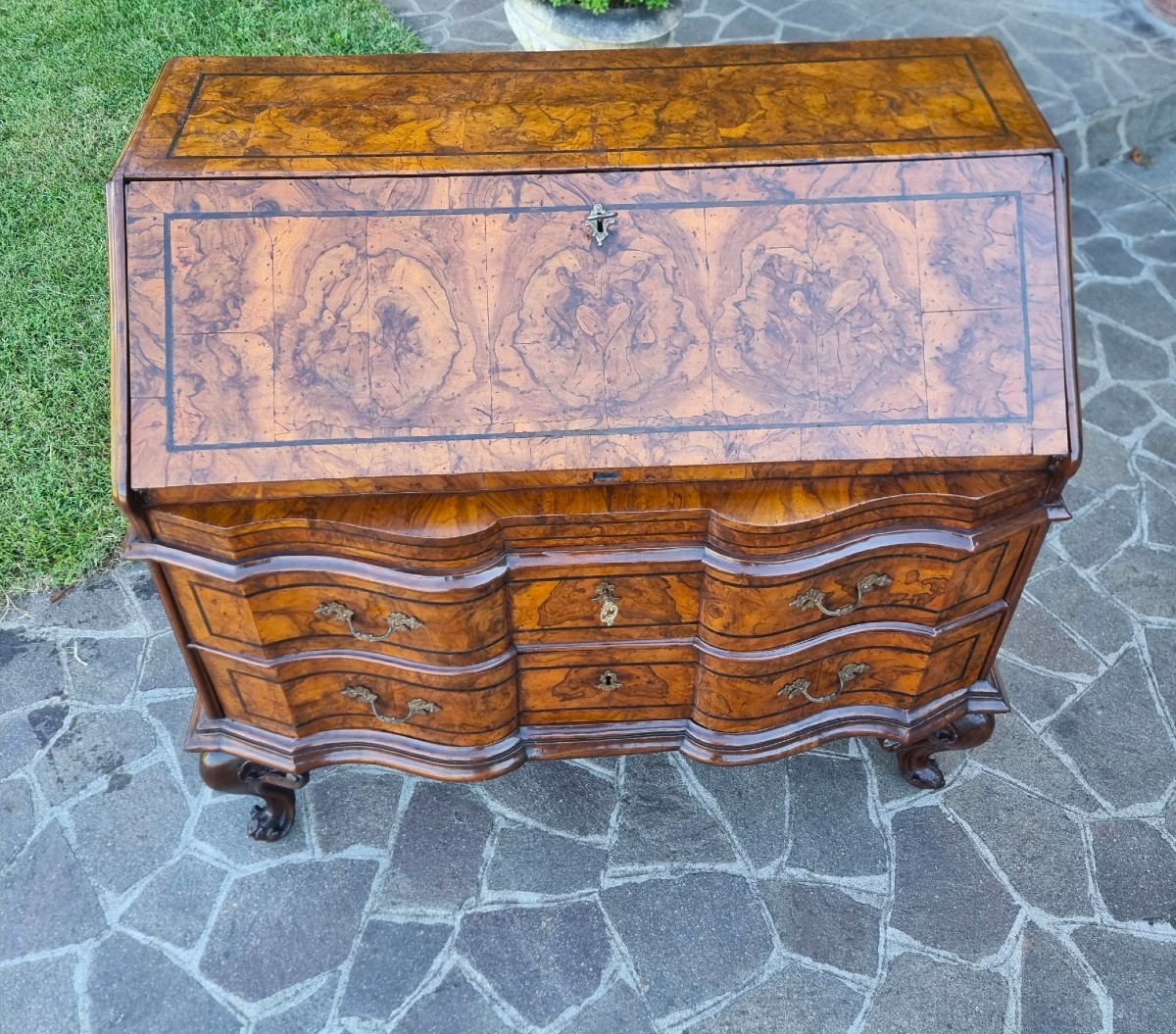 Ribalta del 700 in radica di noce Luigi XV Venezia: un capolavoro di eleganza-photo-3