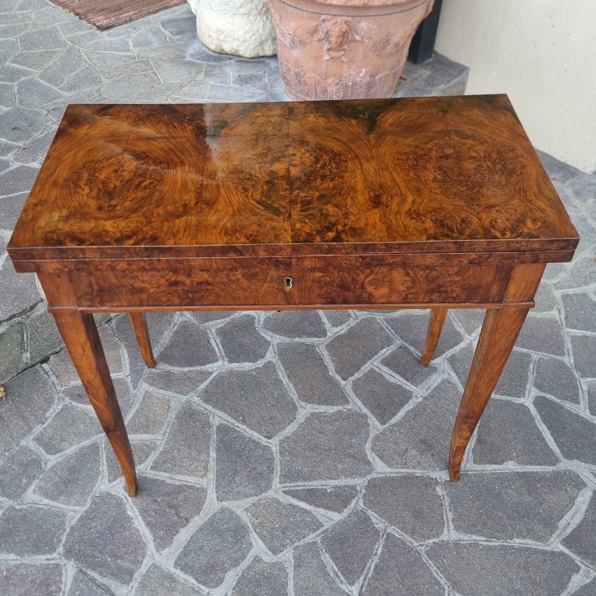 Tavolino da Gioco Direttorio 1800 in Radica di Noce