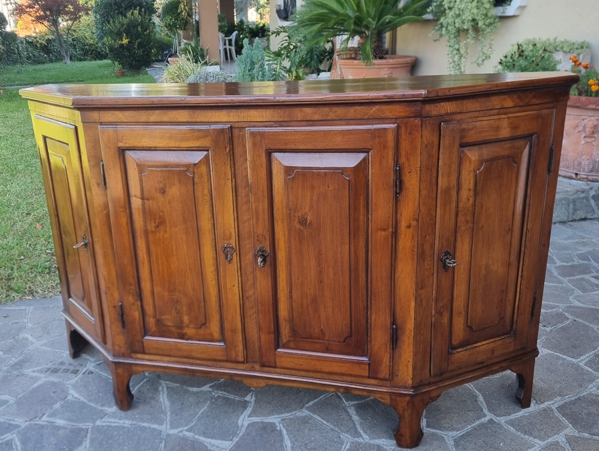 Credenza scantonata del 700 in noce  Veneto-photo-3