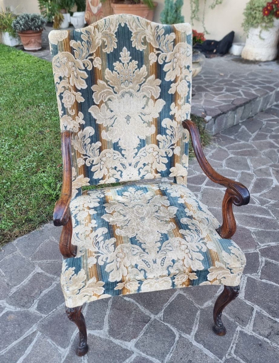 Poltrona in noce del 700 Venezia-photo-4