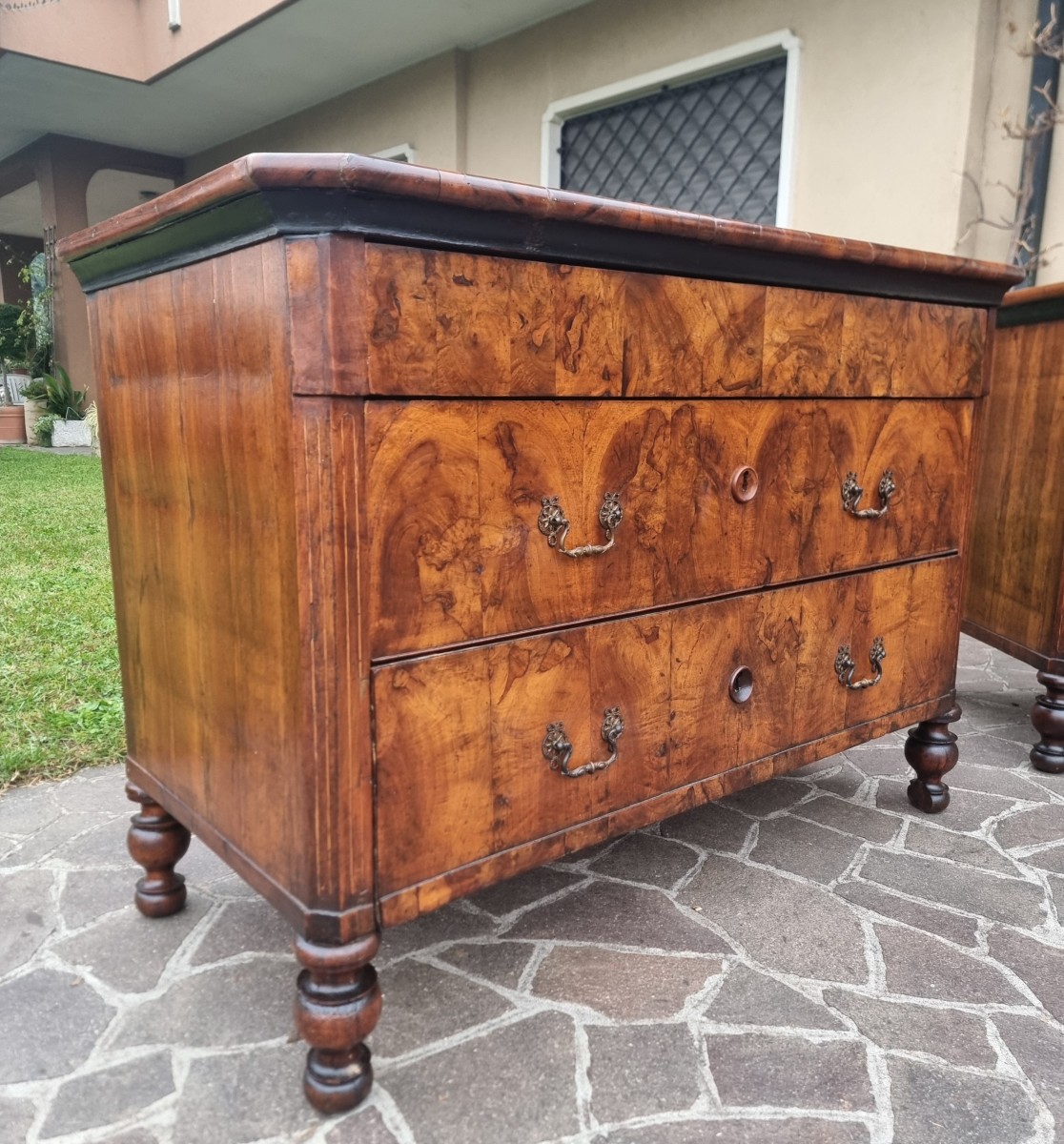 Coppia di cassettoni in noce con intarsi 1850-photo-4