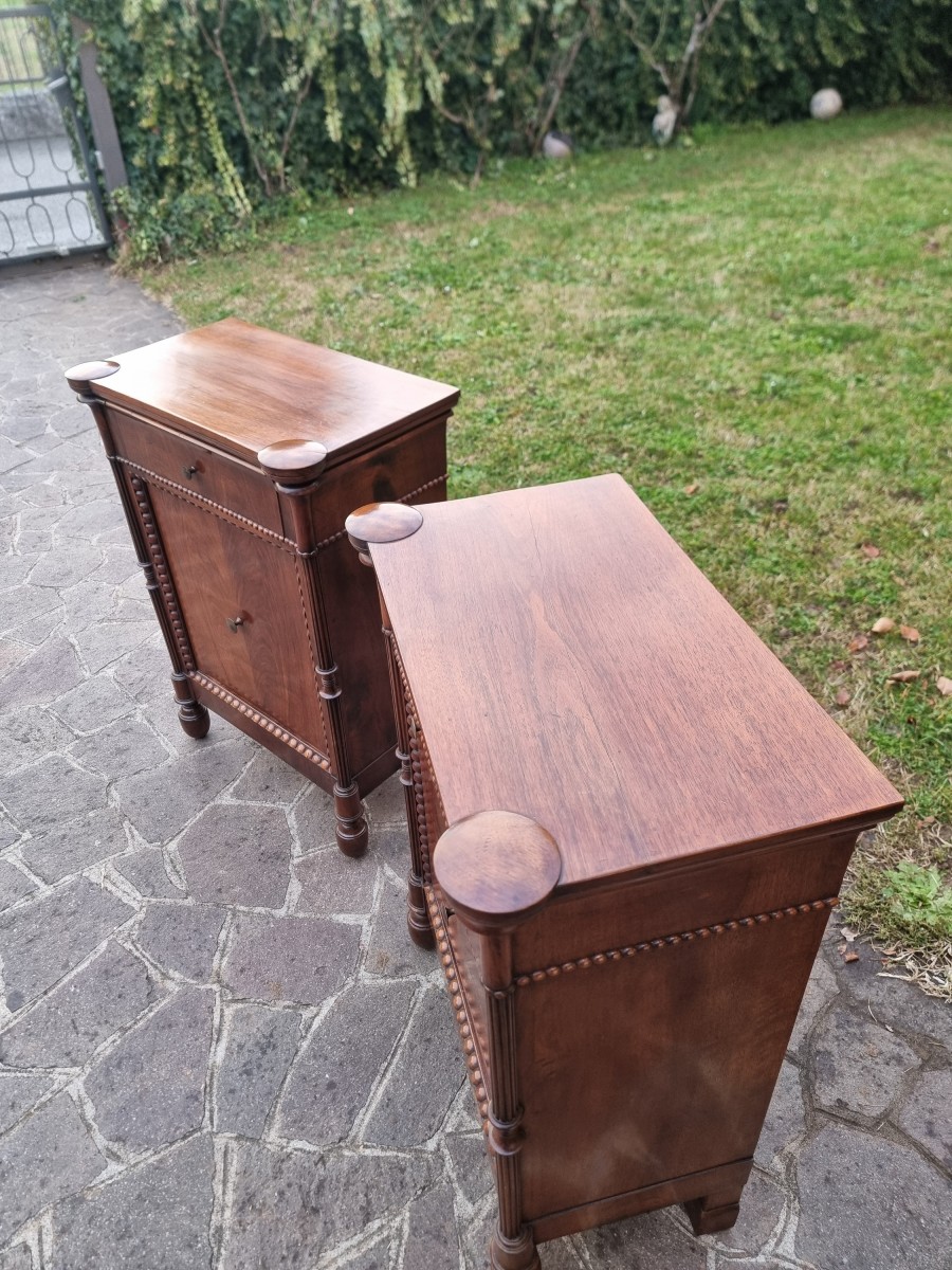 Coppia di Comodini 800 in Noce Lombardi – Eleganza Autentica d’Epoca-photo-4