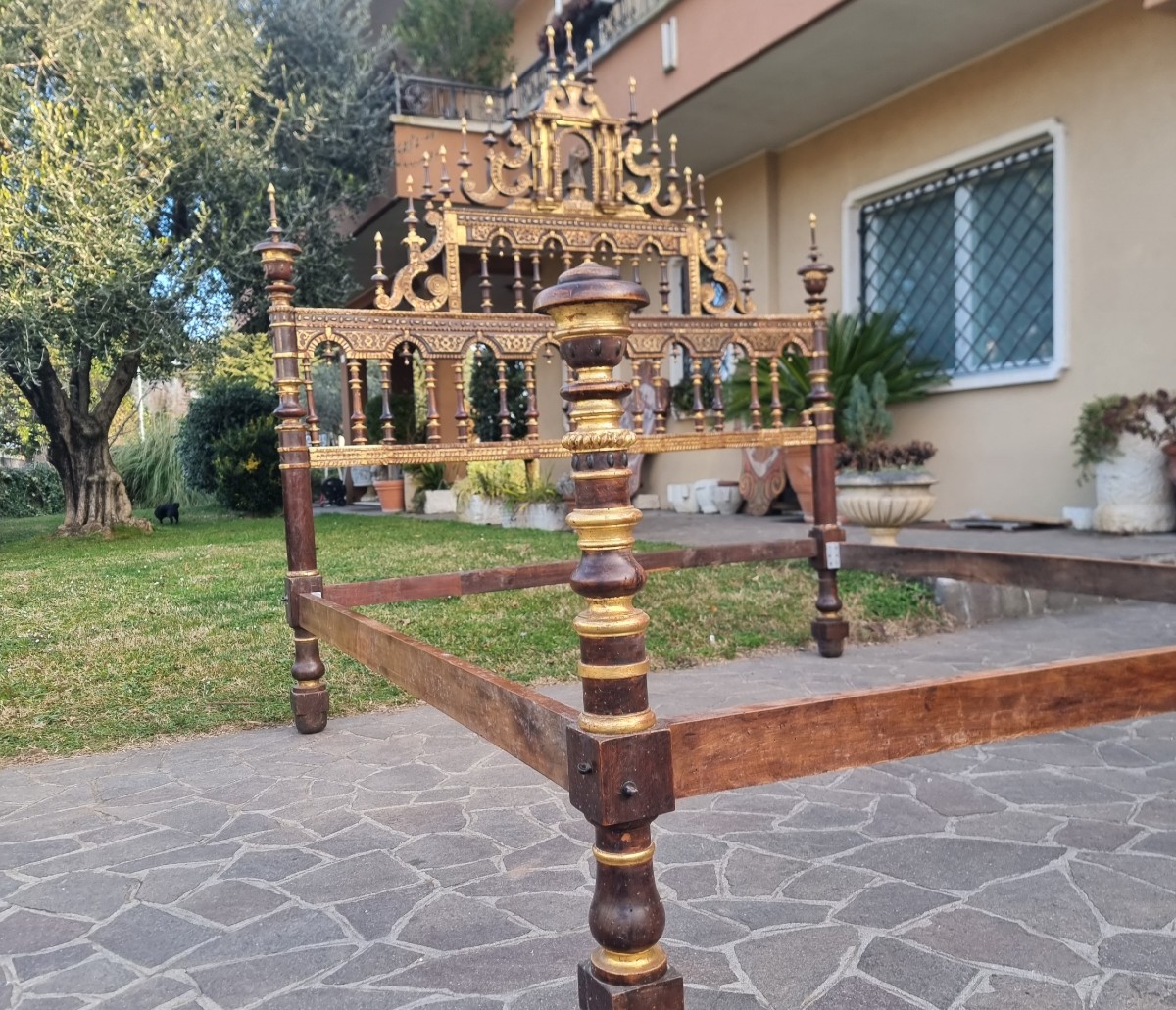Letto in legno di noce con doratura del 600 Sardegna da palazzo nobile-photo-2