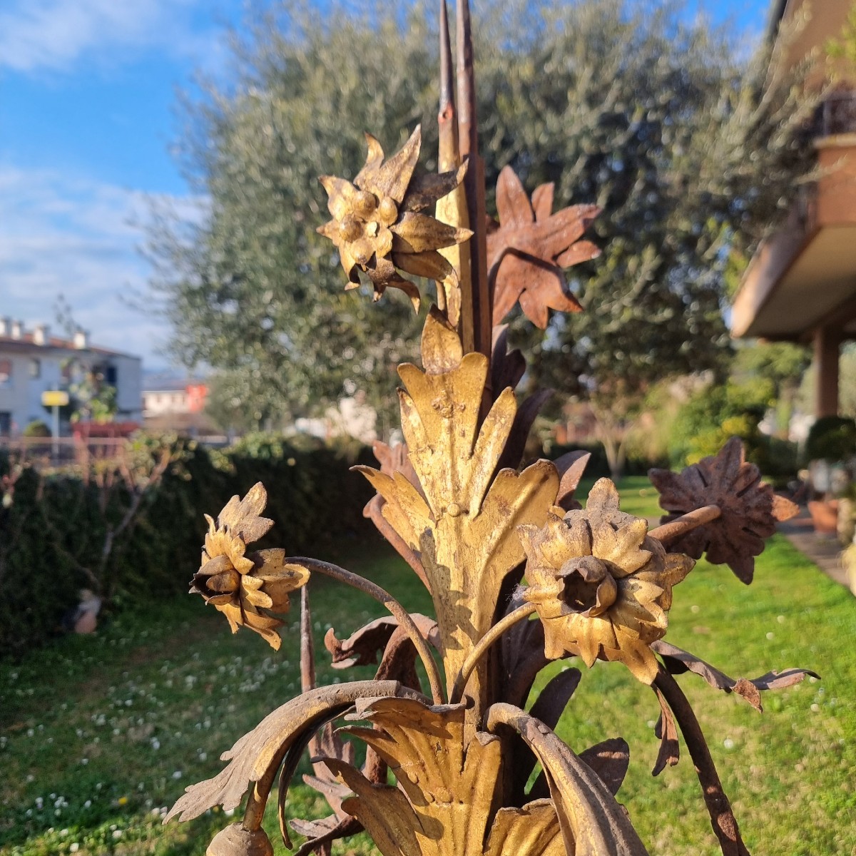 Coppia di candelabri del 1800 in lamierino dorato-photo-3