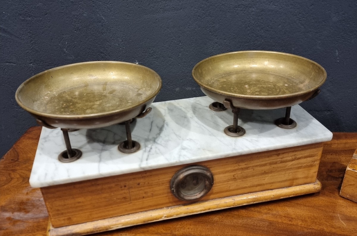 Bilancia 800 con coperchio in marmo-photo-3