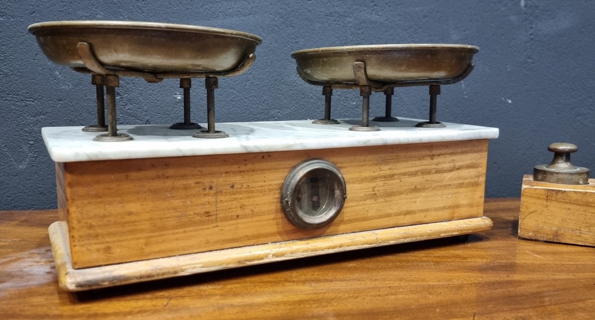 Bilancia 800 con coperchio in marmo-photo-1