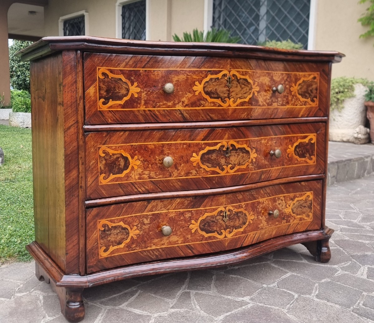 Cassettone lombardo fine 600 in noce con intarsi-photo-4