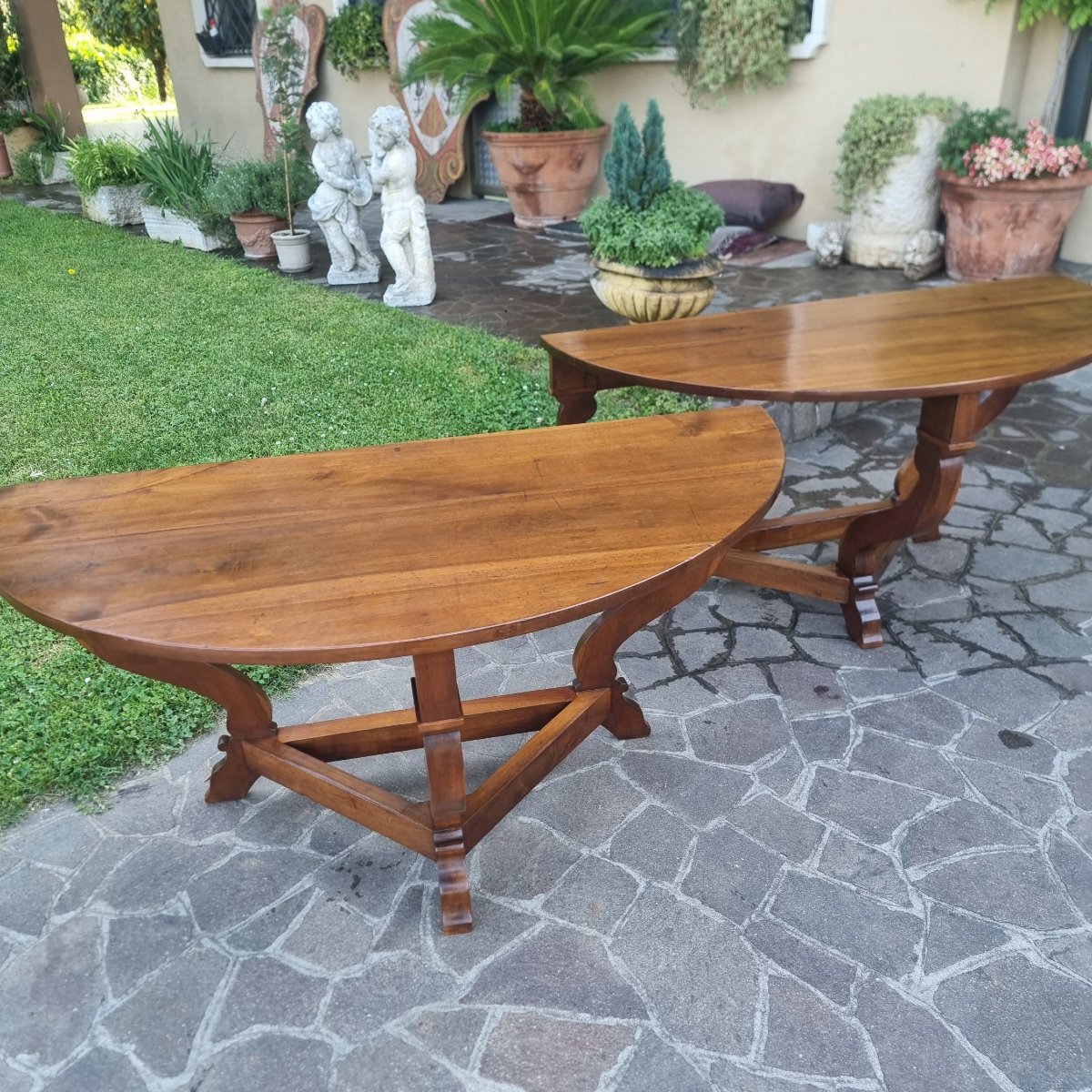Coppia di consolles Toscane del 700 in noce