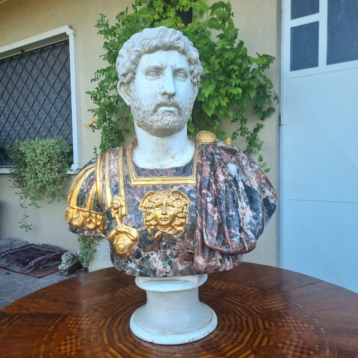 Busto di Adriano imperatore romano del 1950 in terracotta dipinta e vetrificata-photo-5