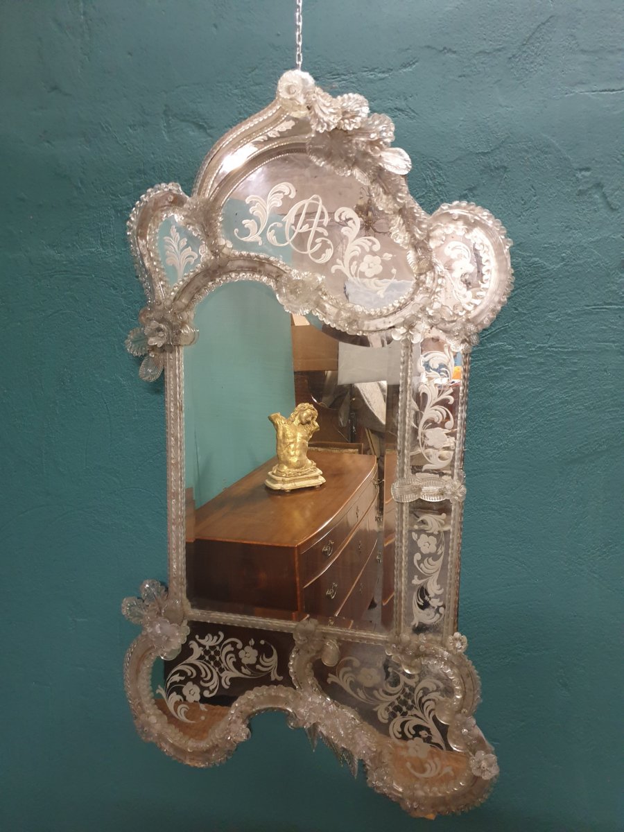 Miroir vénitien de verre de la deuxième moitié du XIXe siècle