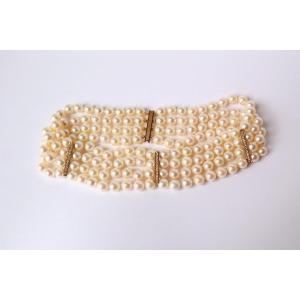 Dog Necklace 4 Rows Of Pearls For A Total Of 168 Cultured Pearls 18 K Gold And Diamonds