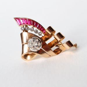 1940 Brooch Ruby And Diamonds In 18 Kt Gold