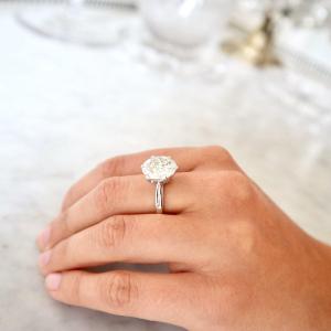 Solitaire Ring 5.23 Carats White Gold