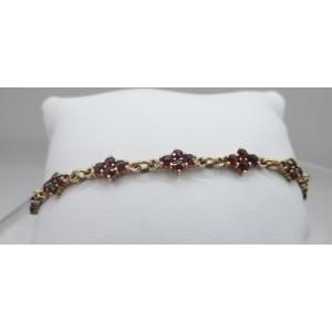 Vermeil Bracelet Set With Garnets.