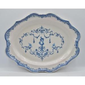 Moustiers Earthenware Dish, Early 18th Century.