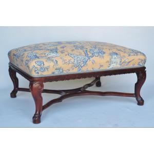 Regency-style Bench Seat.