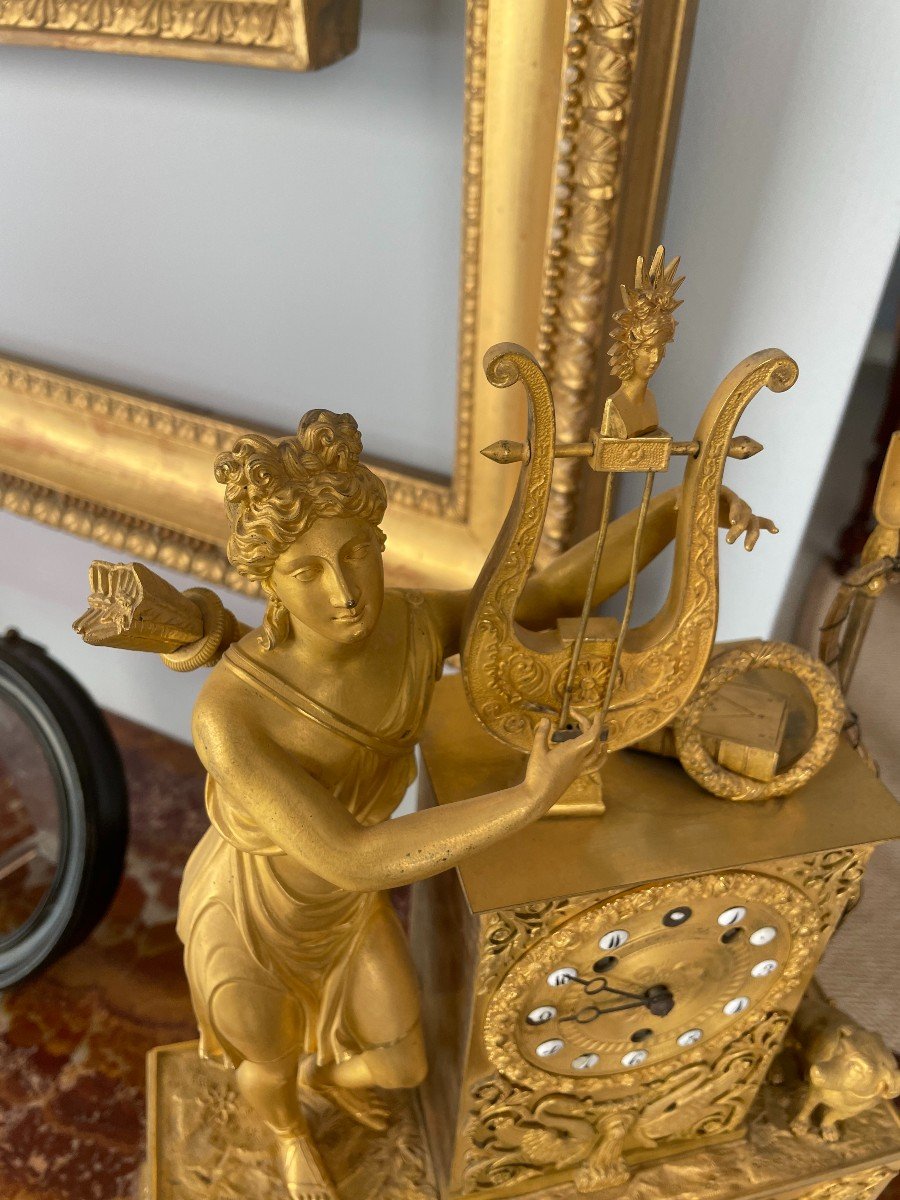  Magnifico Pendolo in bronzo dorato rappresentante diana cacciatrice-photo-2