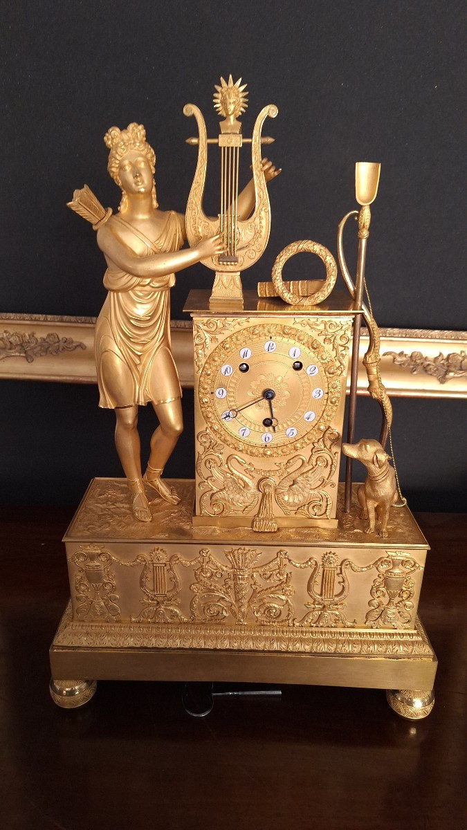 Orologio in Bronzo dorato Diana Cacciatrice