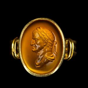 Gold Ring Set With An 18th-century Intaglio On Carnelian. Bust Of Emperor Galba (r. 68-69 )