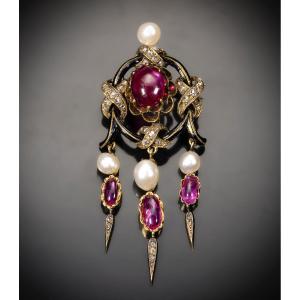 A French Late 19th Century 'drop Tassel' Brooch.
