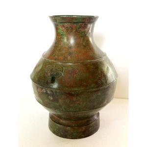 China Han Dynasty, Hu Bronze Vase
